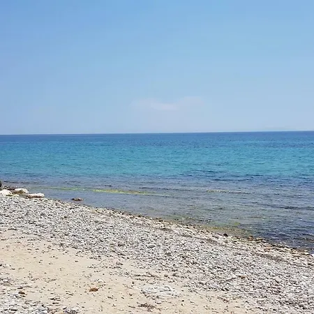 Beachfront Hidden Gem!!! *